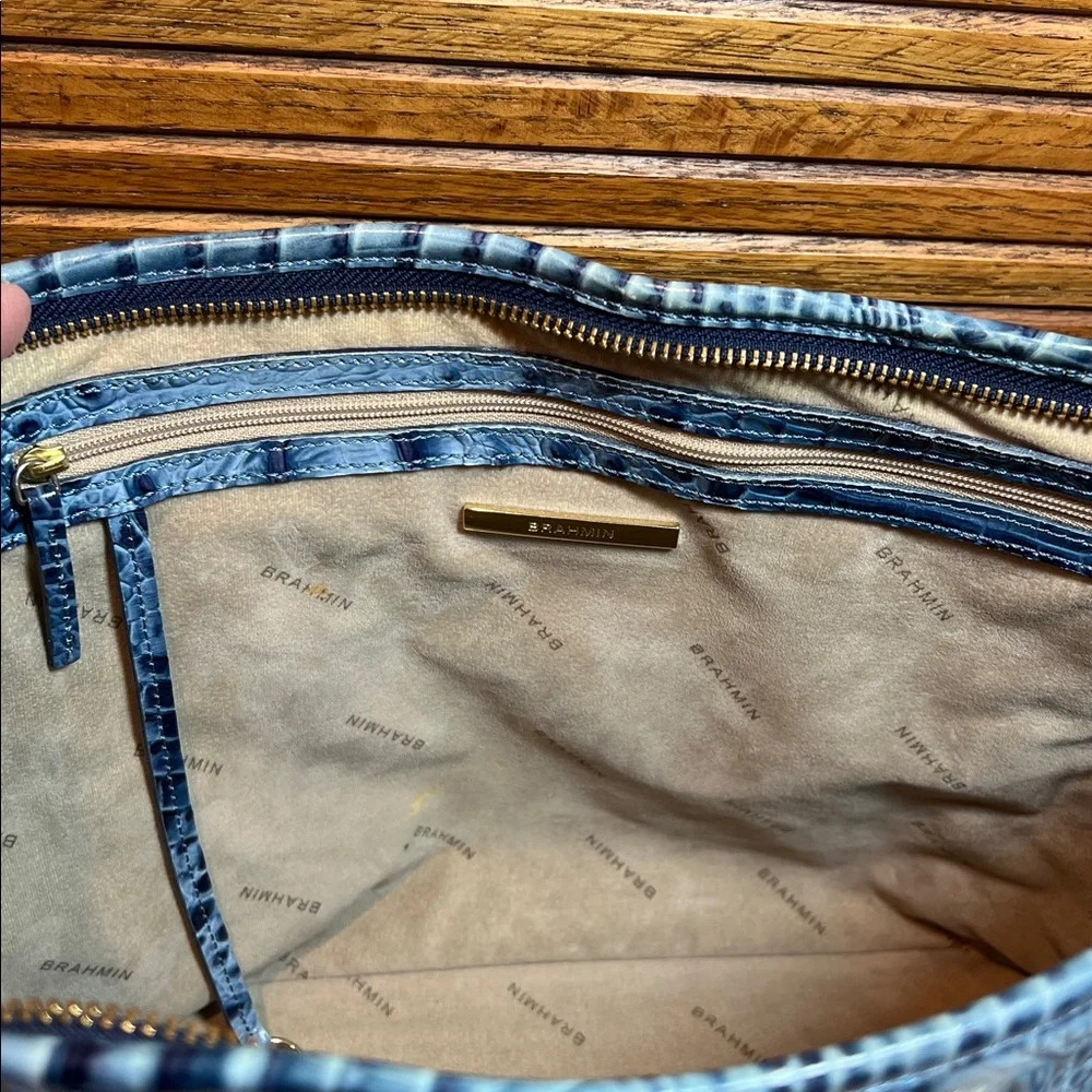 Brahmin Med. Asher Melbourne Embossed Leather Tote bag, denim blues - Picture 16 of 17